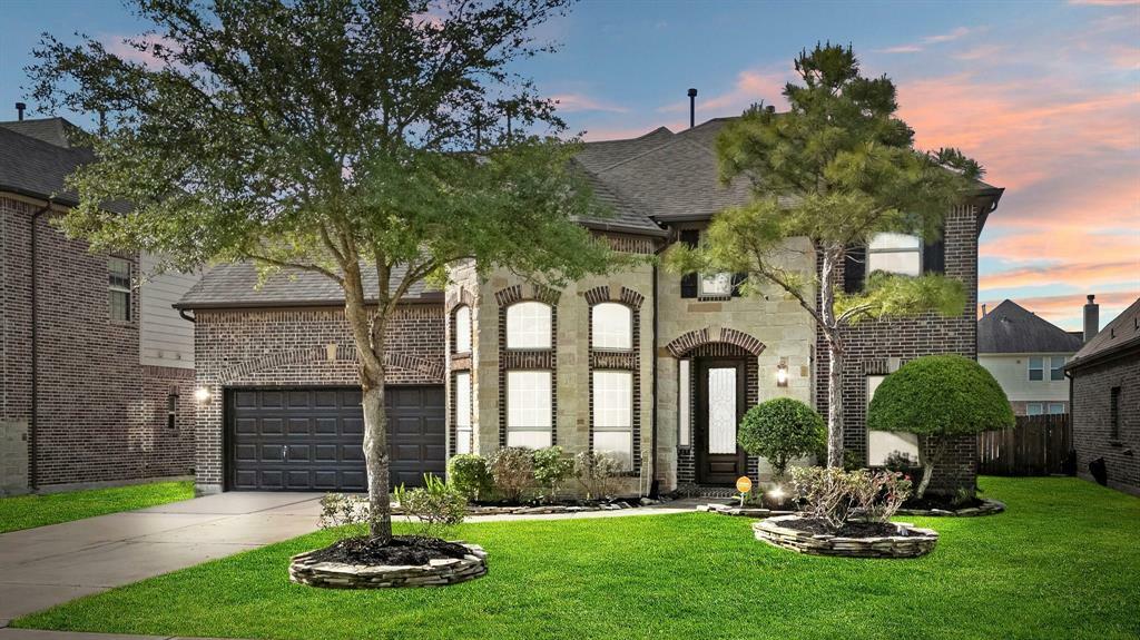 Property Photo: 126 Honeysuckle Vine Drive TX 77469