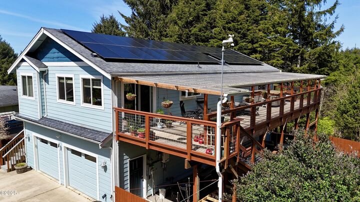 Property Photo:  12282 NE Coos Street  OR 97365 