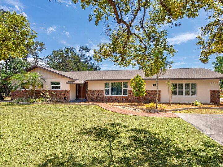 Property Photo:  6308 Caracara Street  FL 34241 