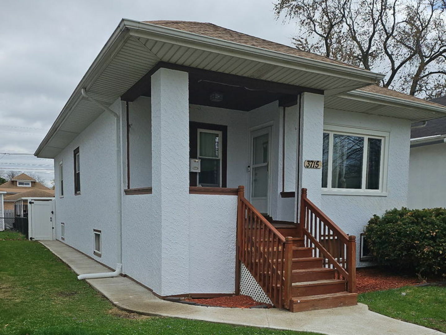 Property Photo: 3715 Clinton Avenue IL 60402