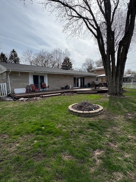 Property Photo:  23 Orchard Avenue  IL 60543 