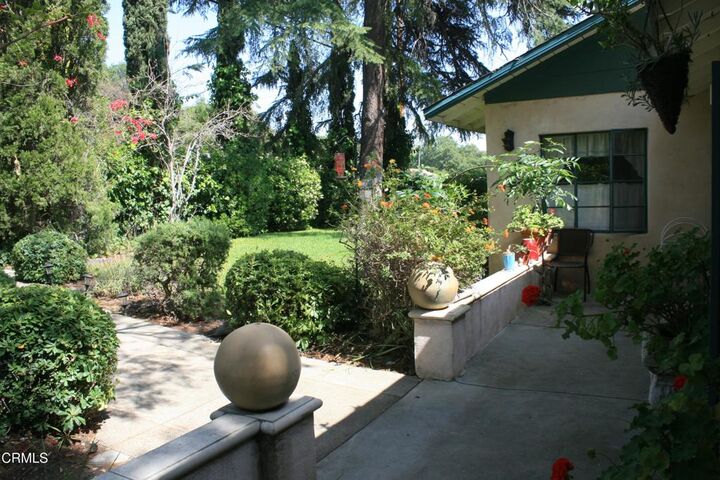 Property Photo:  3754 Montrose Avenue  CA 91214 