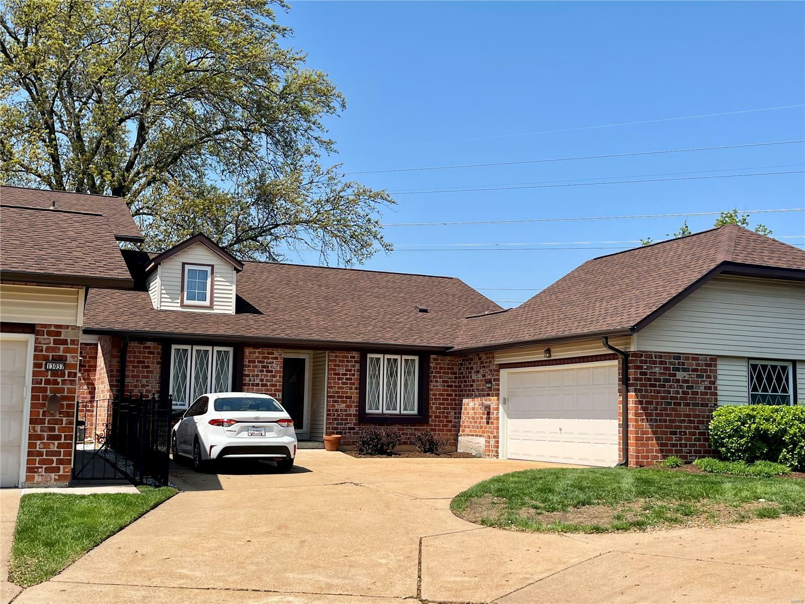 Property Photo: 13033 Tiger Lily 4 MO 63146