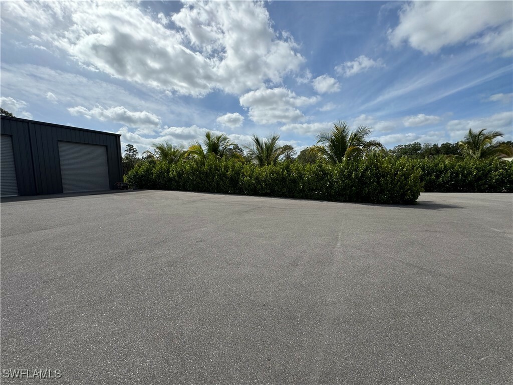 Property Photo: 582 17th St SW FL 34117