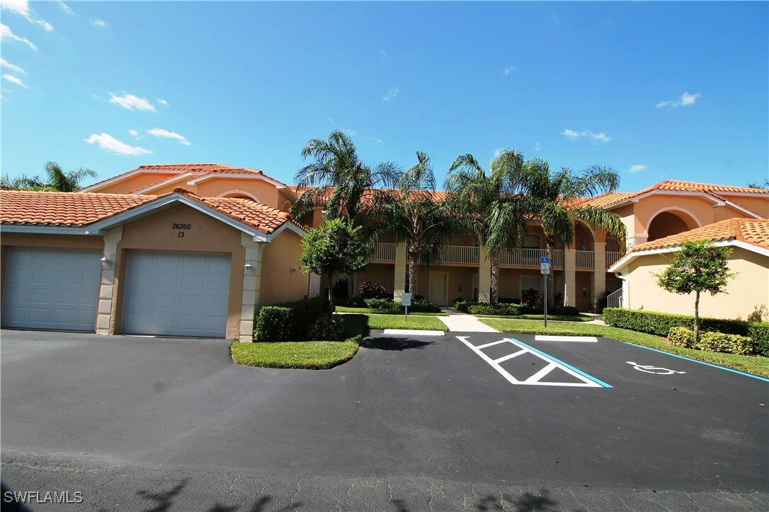 Property Photo: 26760 Rosewood Pointe Lane 201 FL 34135