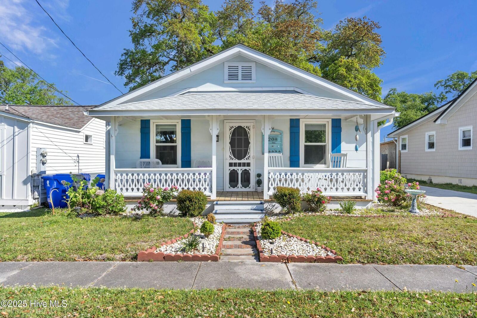 Property Photo: 208 Lumberton Avenue NC 28428