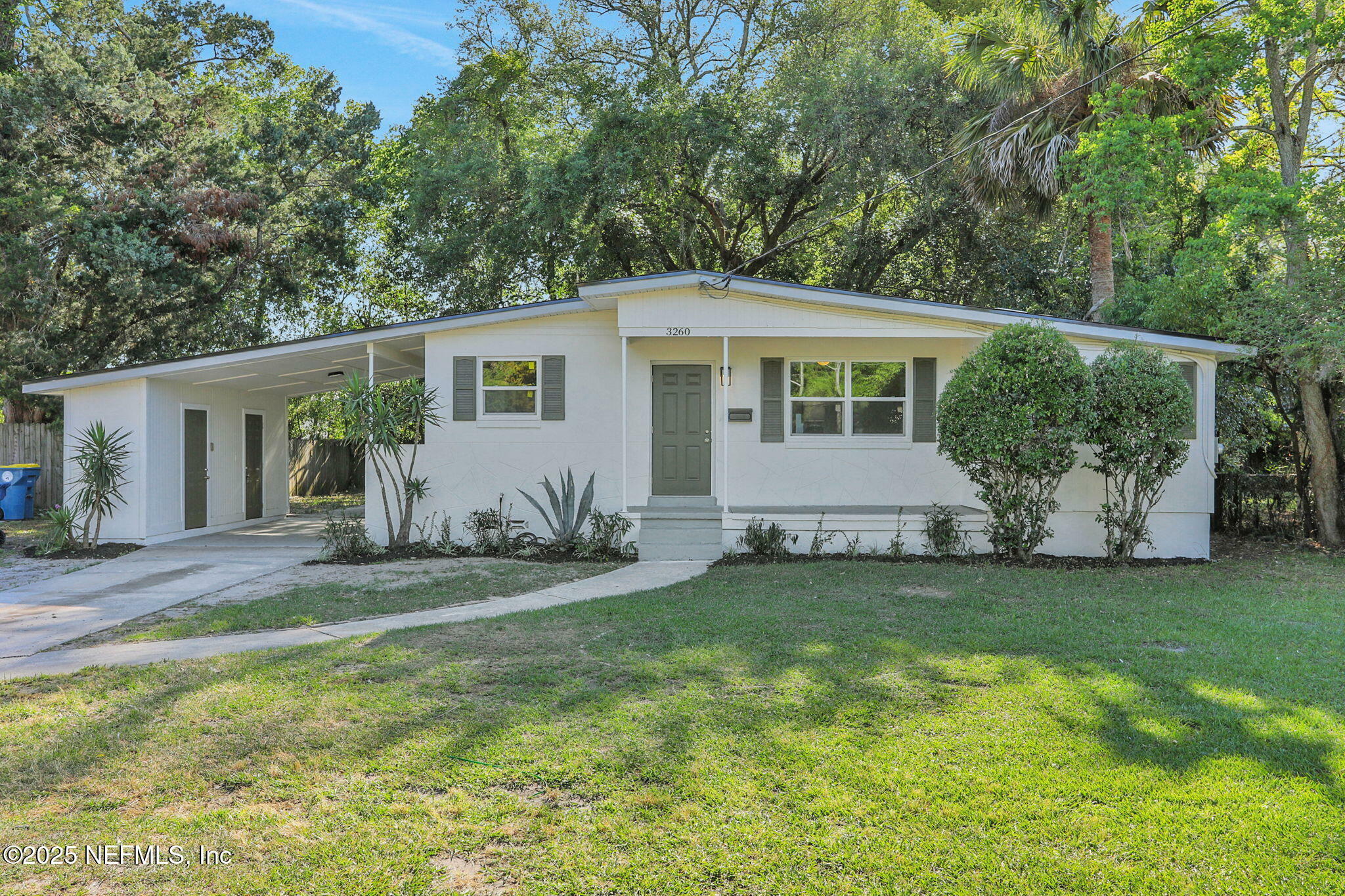 Property Photo: 3260 Cesery Boulevard FL 32277