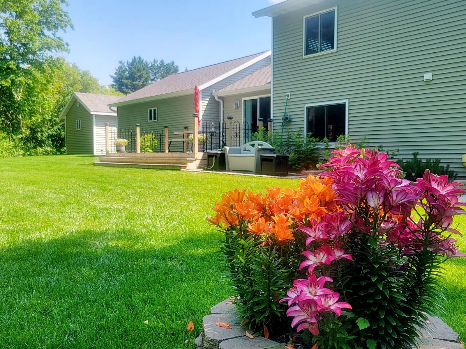 Property Photo: 409 Hummingbird Lane MN 56567