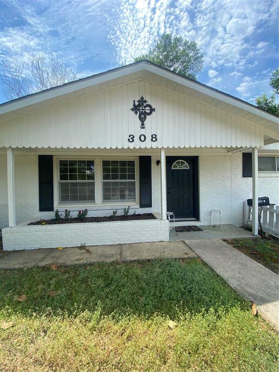 Property Photo: 308 Ellis Drive LA 71055