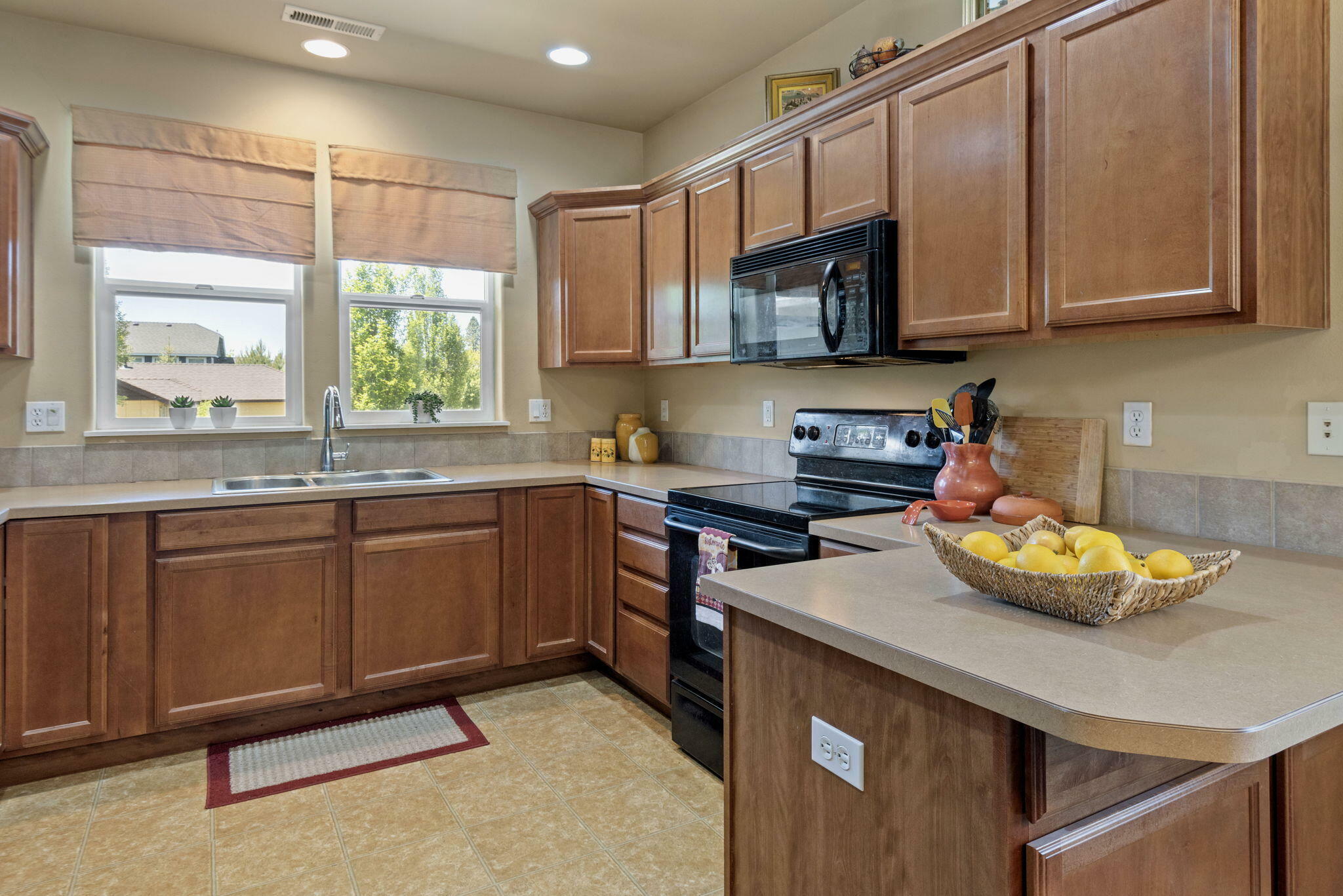 Property Photo: 60898 Garrison Drive OR 97702