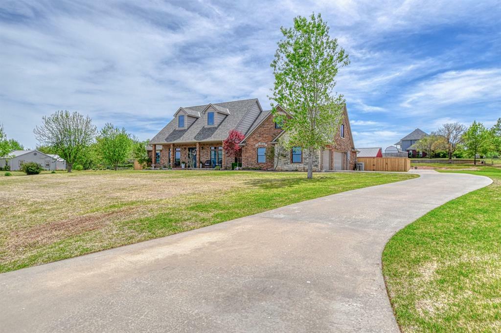 Property Photo: 2501 W Georgia Avenue OK 73018