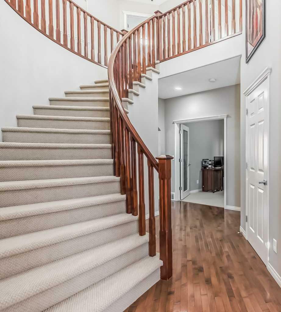 Photo de la propriété: 64 Panatella Manor NW AB T3K 0A7