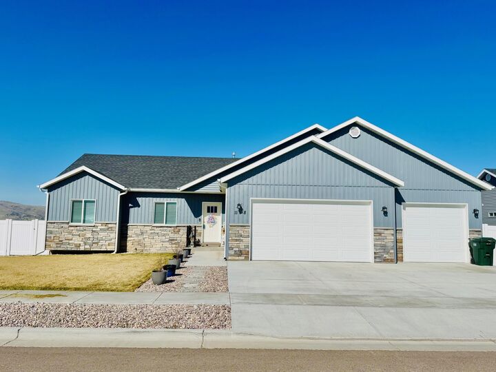 Property Photo: 1158 Dolostone Drive ID 83201