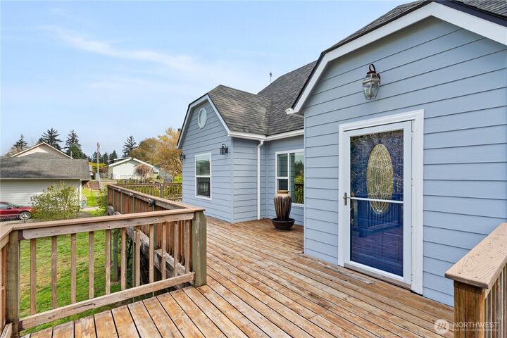 Property Photo:  1900  Laura Street  WA 98520 