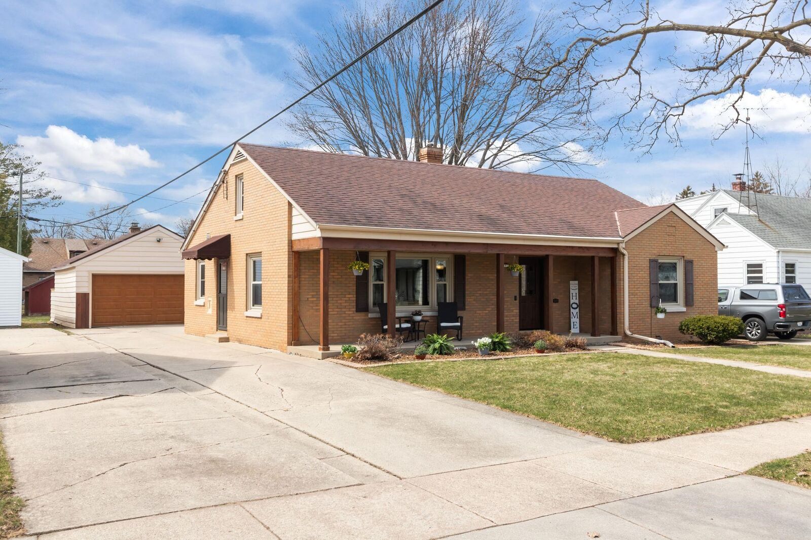 Property Photo: 1915 S Bouten Street WI 54915