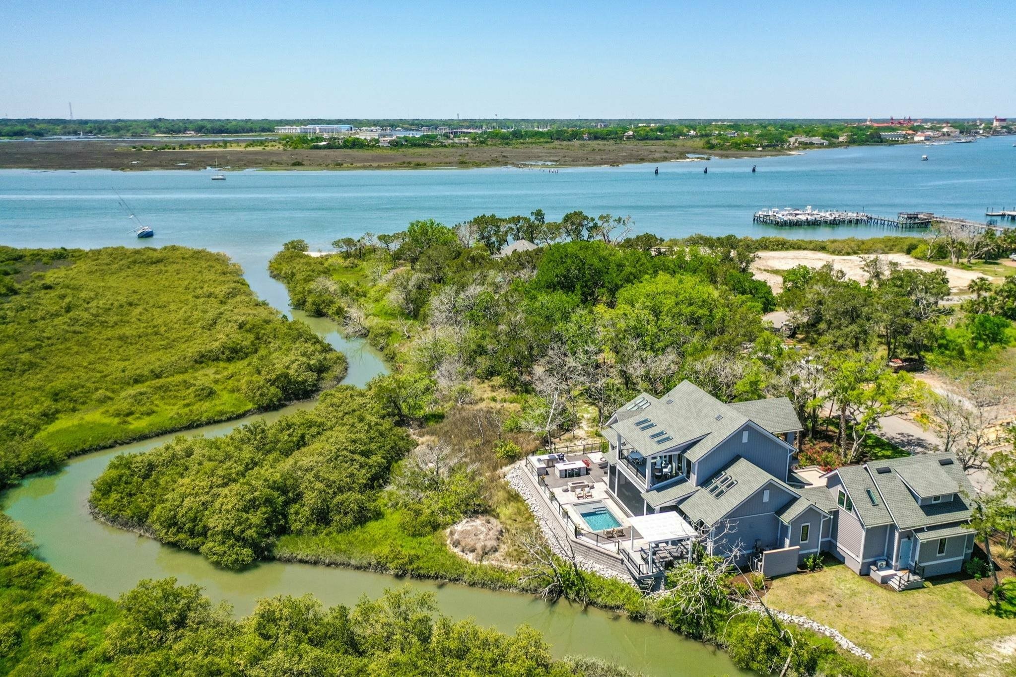 Property Photo: 214 Pelican Reef Dr FL 32080