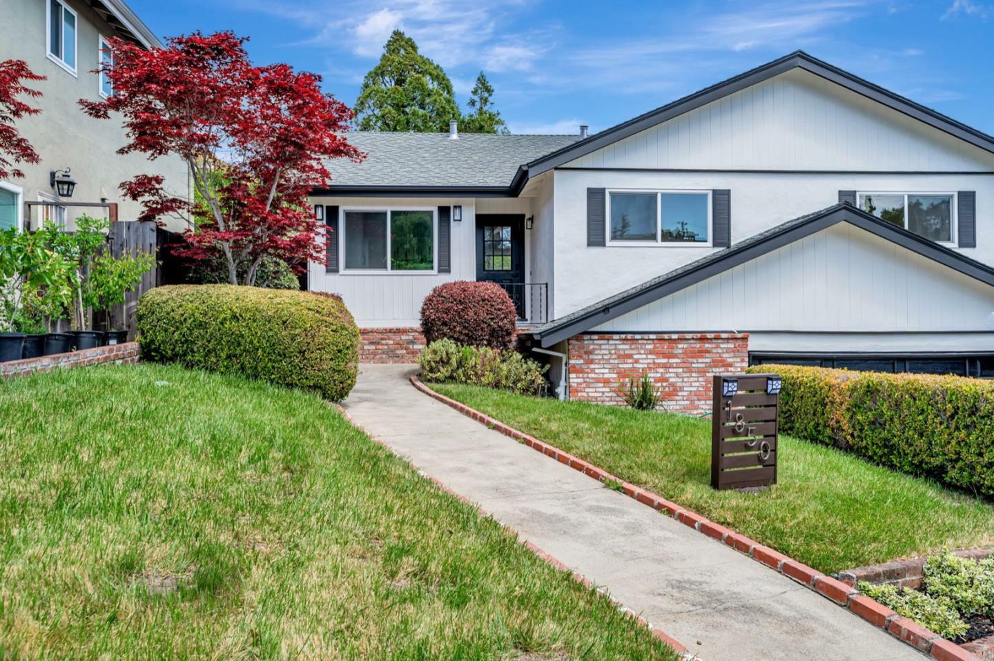 Property Photo: 1850 Glen Avenue CA 94066