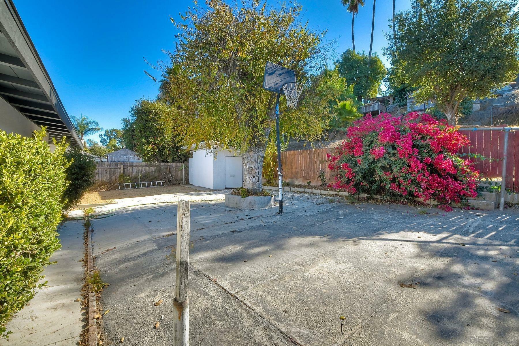 Property Photo: 322 Eddie Dr CA 92083