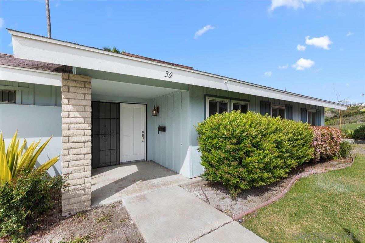 Property Photo: 3615 Vista Bella 30 CA 92057