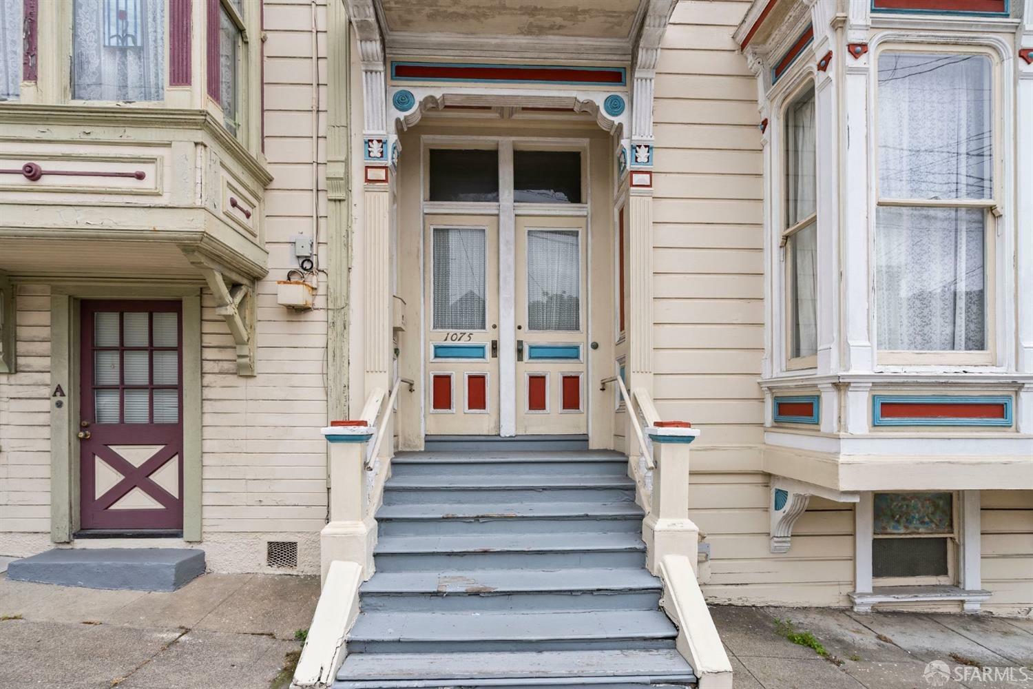 Property Photo: 1075 Noe Street CA 94114