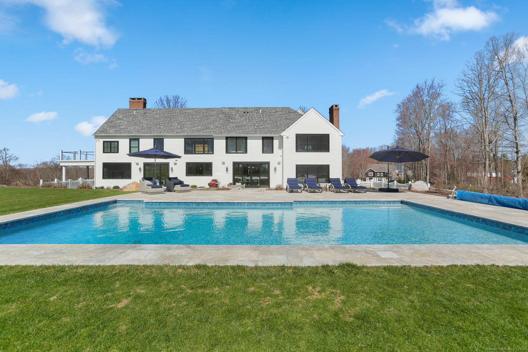 Property Photo:  2 Meadows Edge  CT 06896 