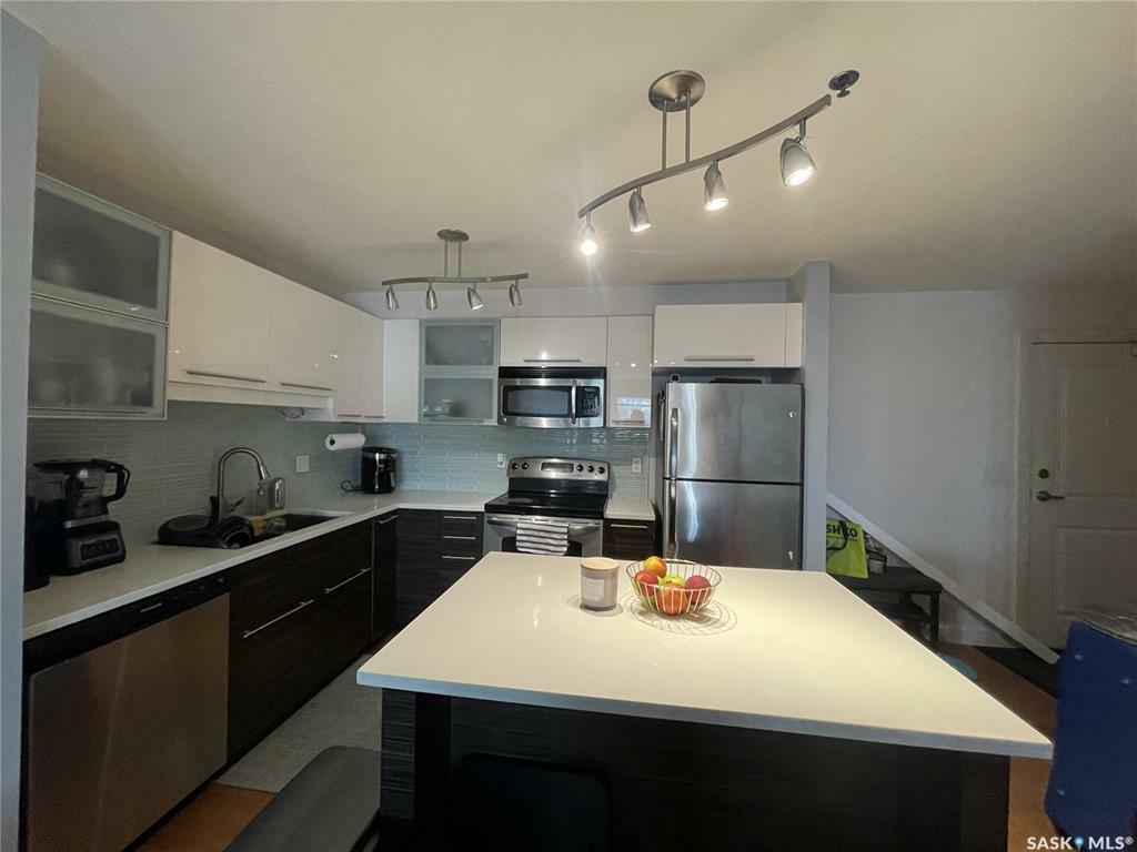 Property Photo: 415 Hunter Road 211A SK S7T 0J7