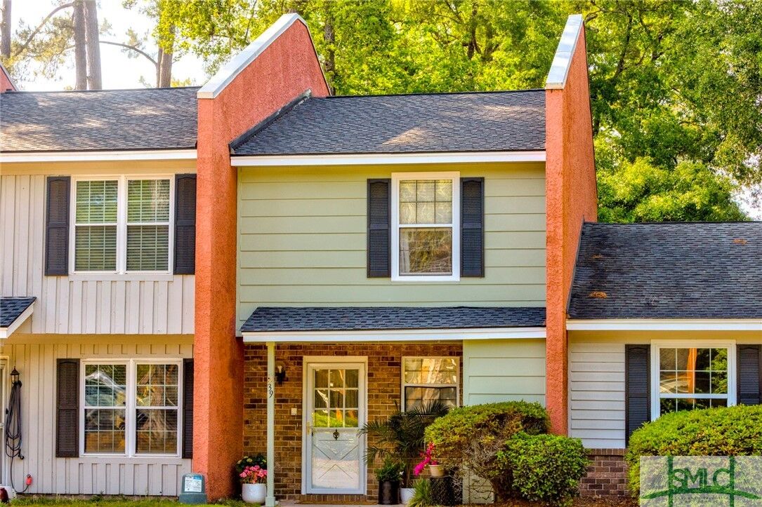 Property Photo: 39 Helmsman Court GA 31410