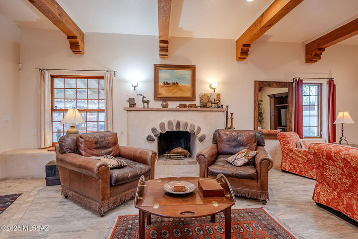 Property Photo:  1125 E Seneca Street  AZ 85719 