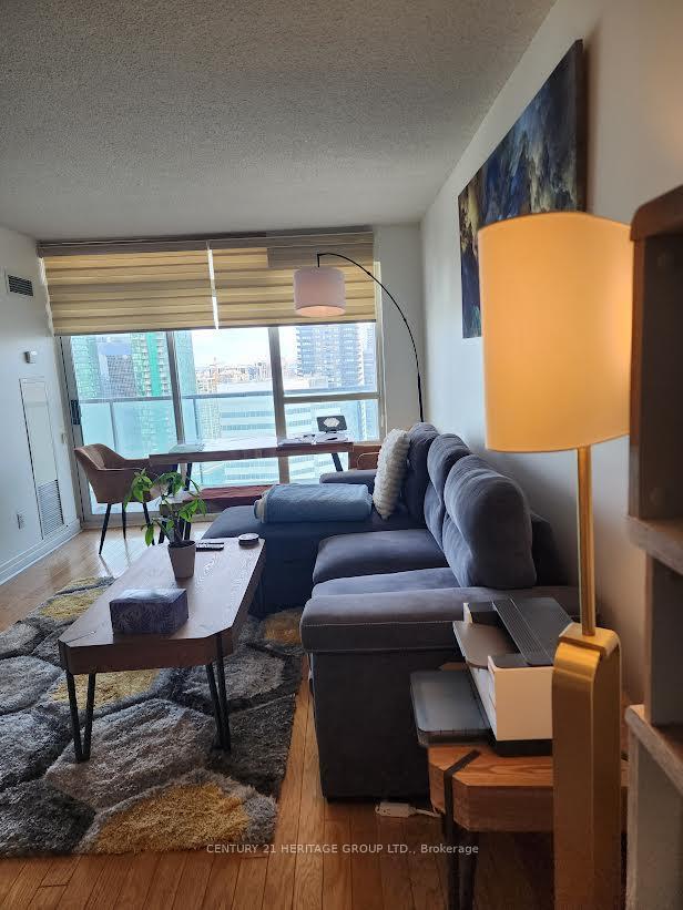 Property Photo: 16 Harrison Garden Boulevard Lph12 ON M2N 7J6