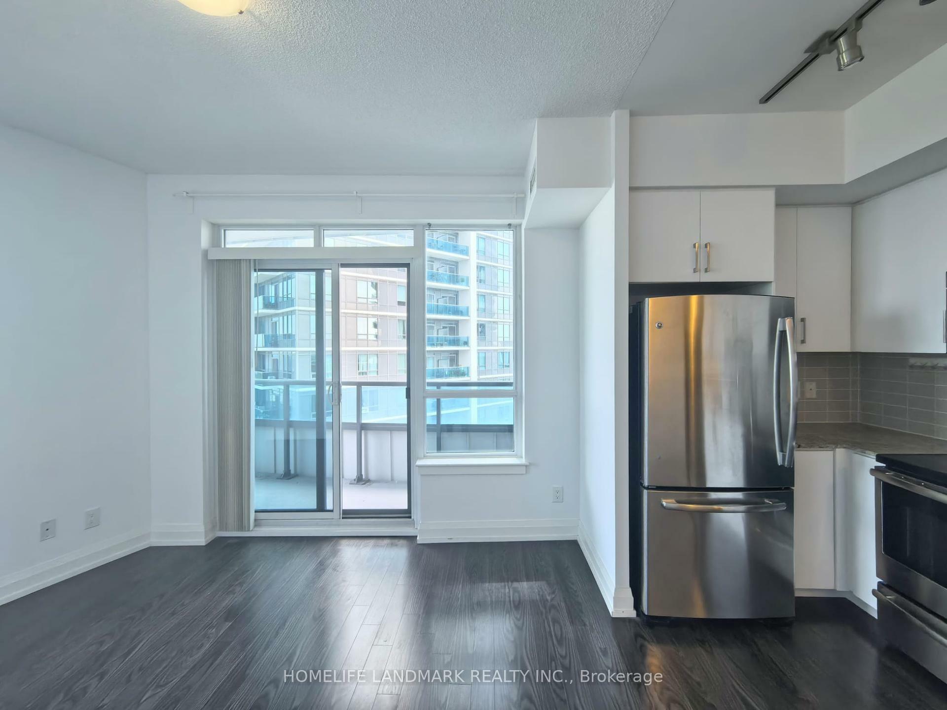 Property Photo: 7171 Yonge Street 1101 ON L3T 0C5