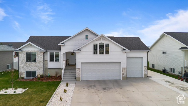 Property Photo: 1065 W 275 S UT 84337