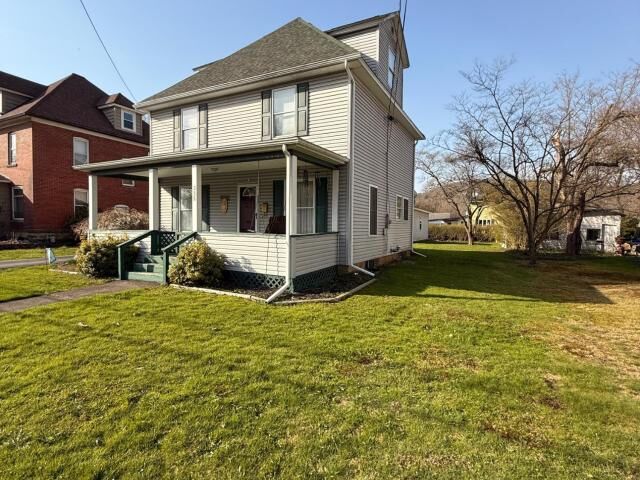 Property Photo:  325 College Street  PA 16371 