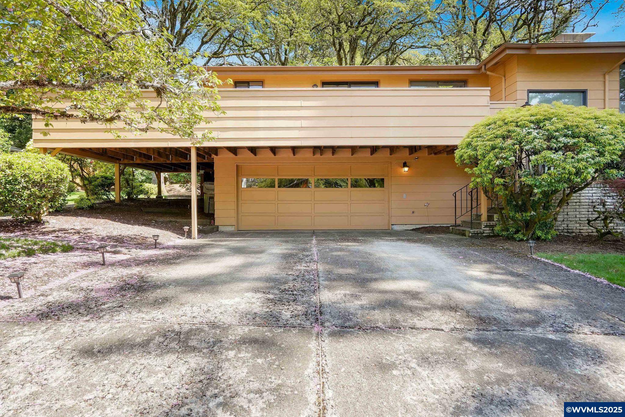 Property Photo: 4078 NW Dale Dr OR 97330