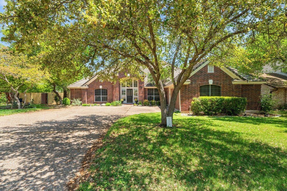 Property Photo: 209 El Rio Drive TX 78734