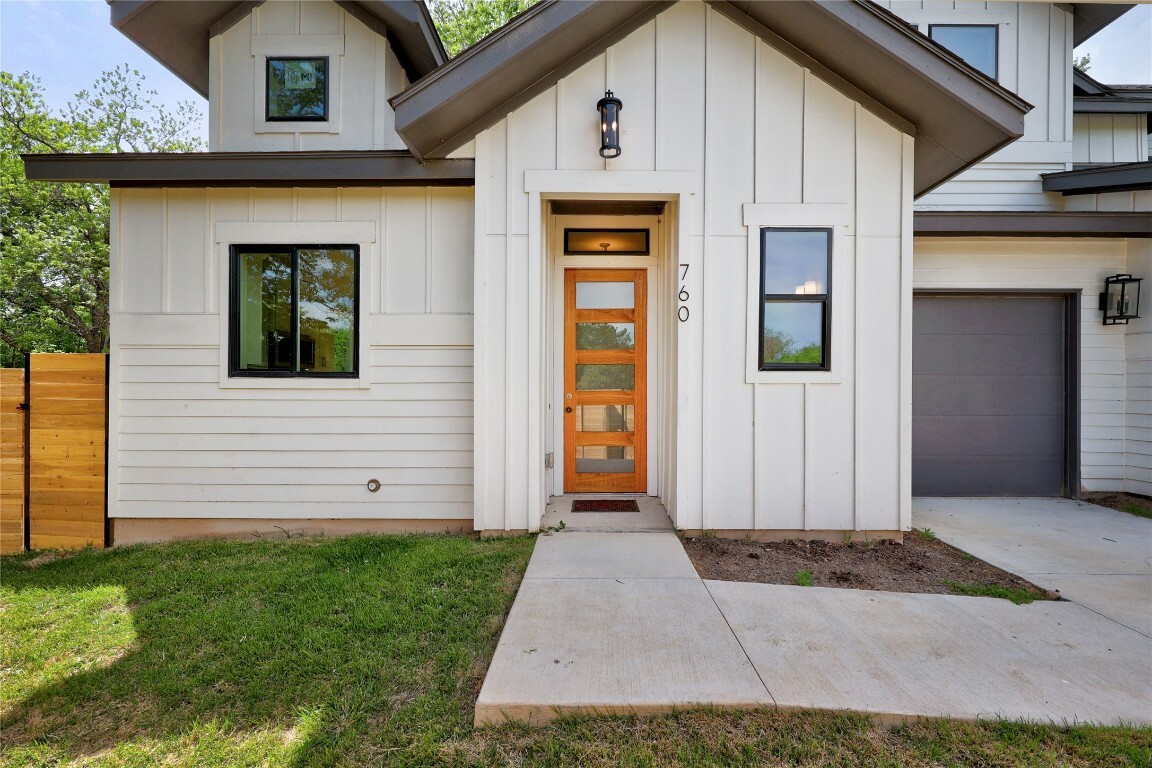 Property Photo: 760 Mansell Drive A TX 78702