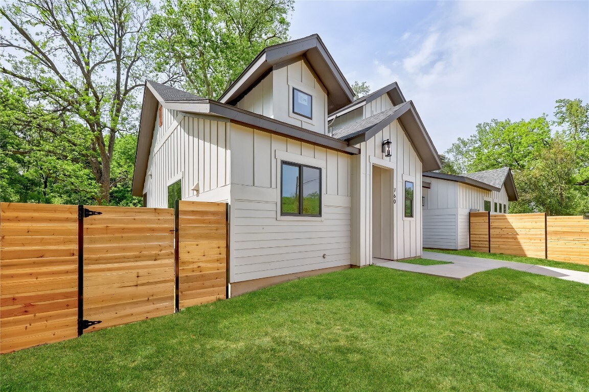 Property Photo: 760 Mansell Drive TX 78702