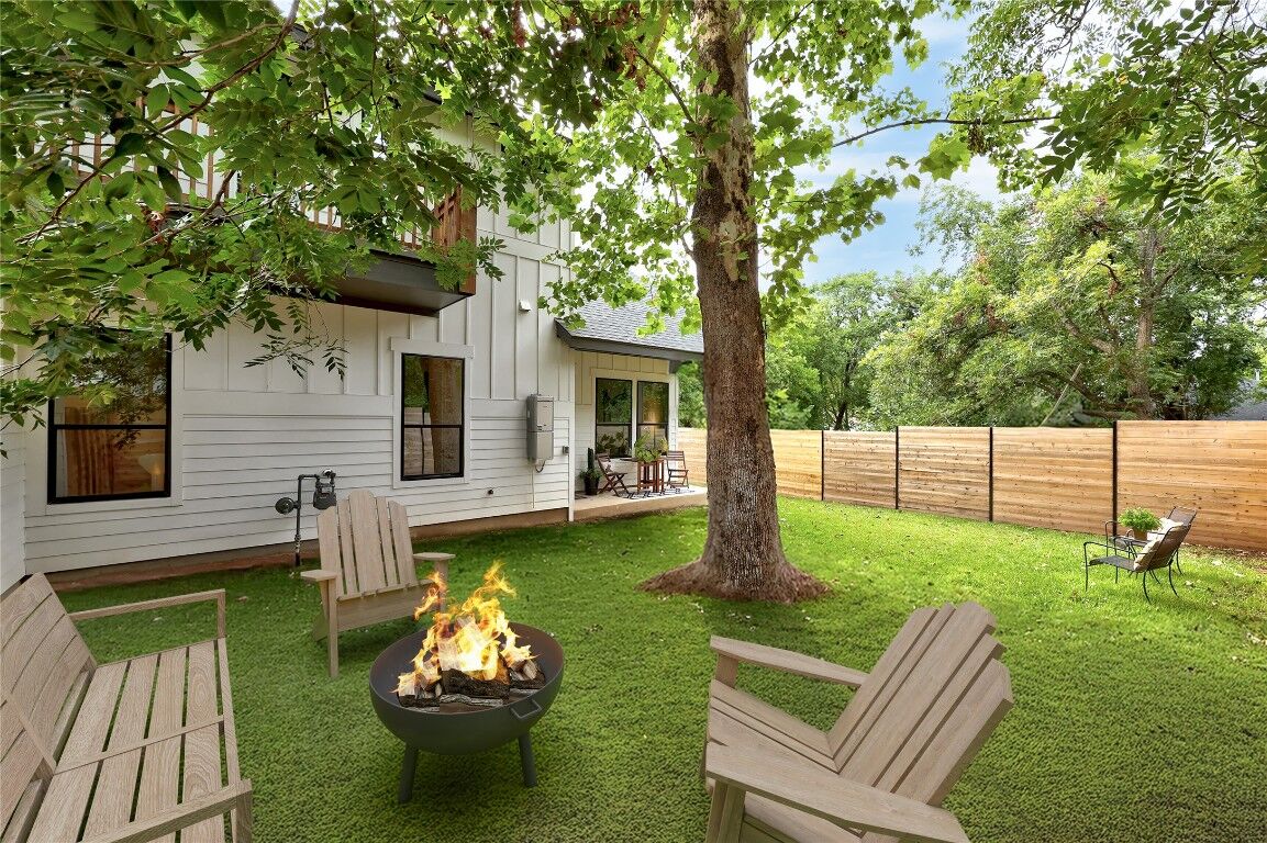 Property Photo:  760 Mansell Drive  TX 78702 