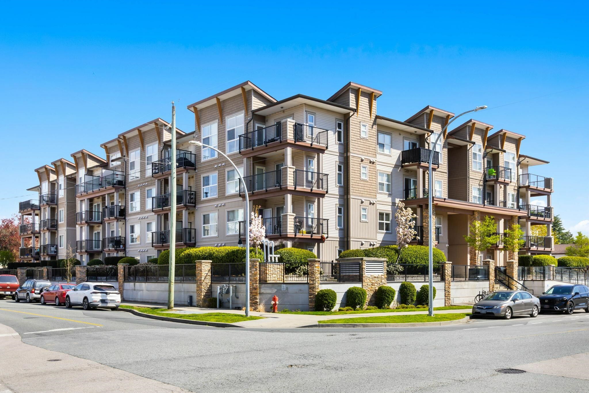 Property Photo: 20175 53 Avenue 212 BC V3A 0J8