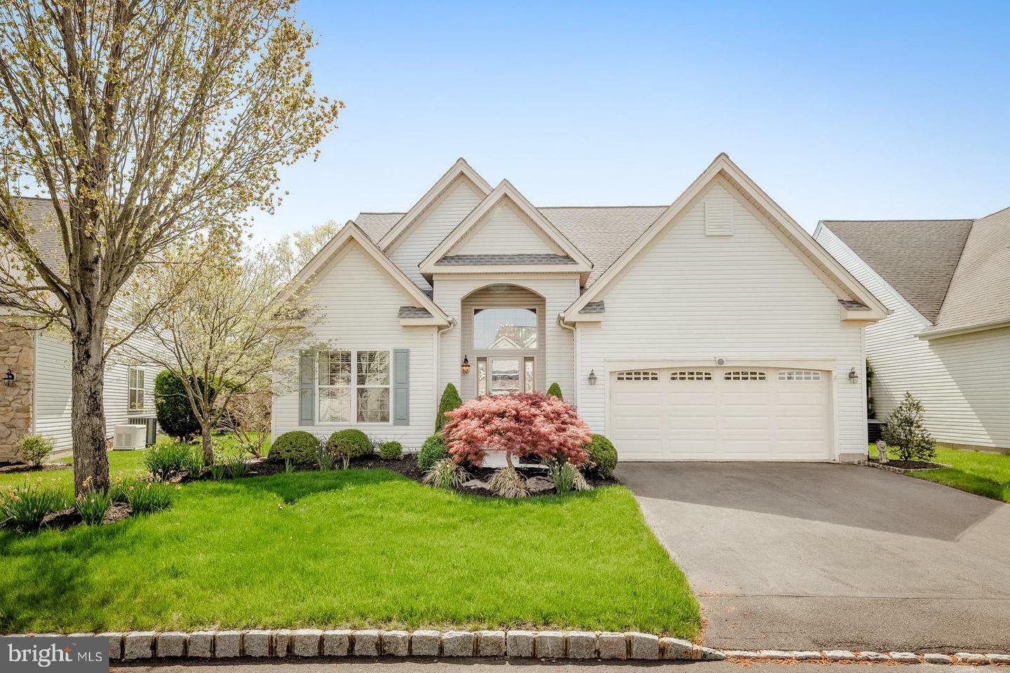 Property Photo: 153 S Founders Court PA 18976