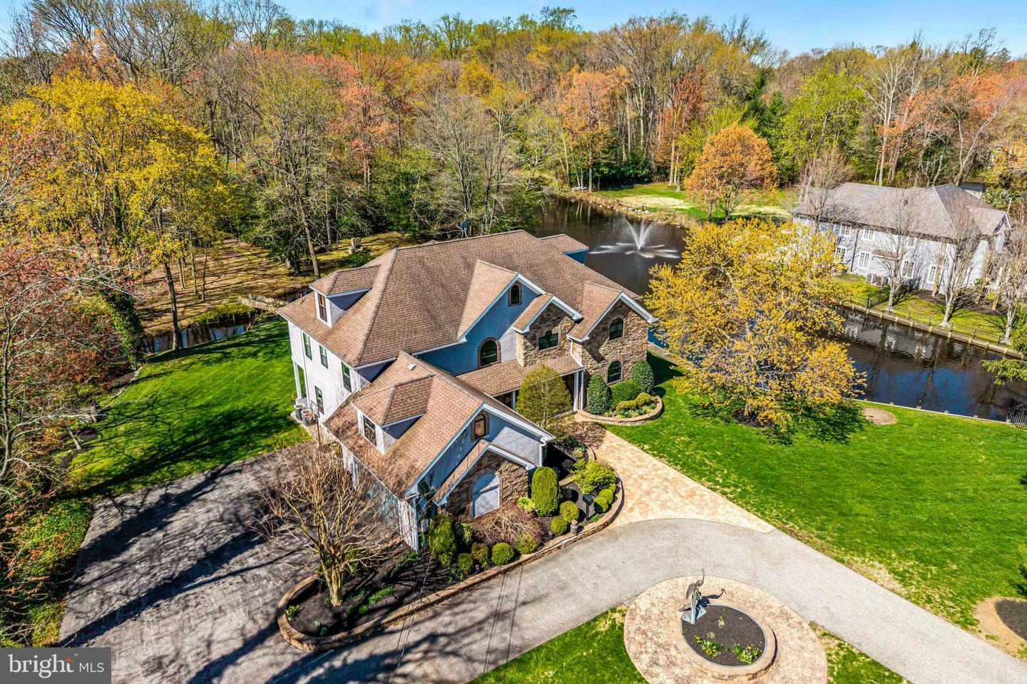 Property Photo: 512 N Stanwick Road NJ 08057