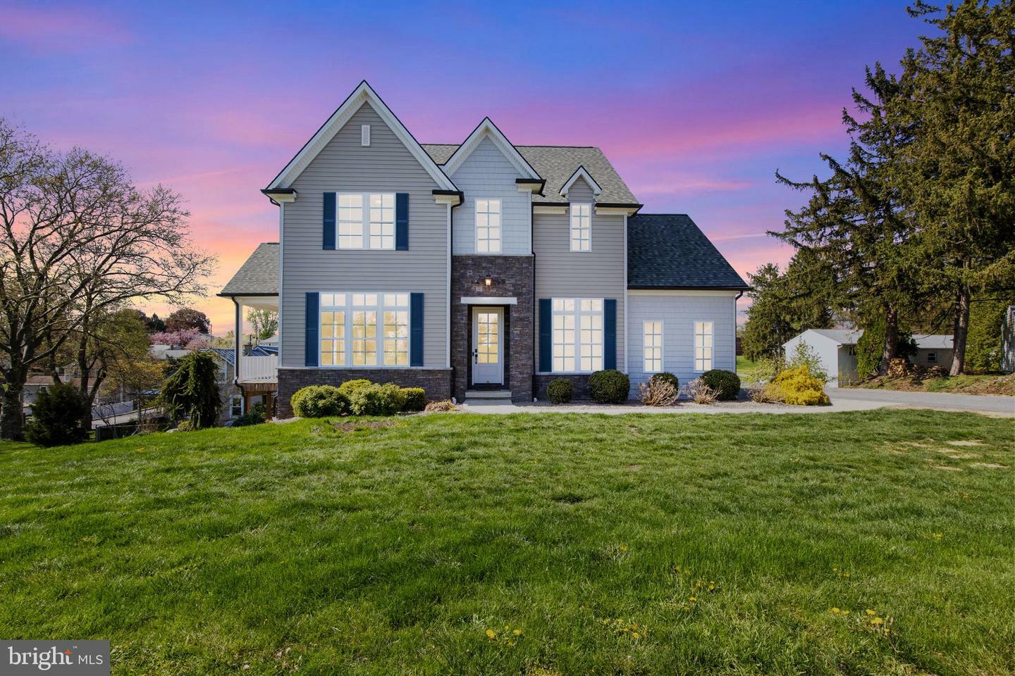 Property Photo: 701 E Winding Hill Road PA 17055