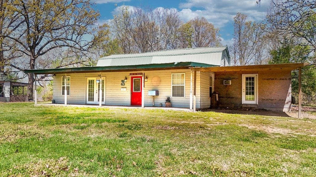 Property Photo:  123 Hickory Road  AR 72542 