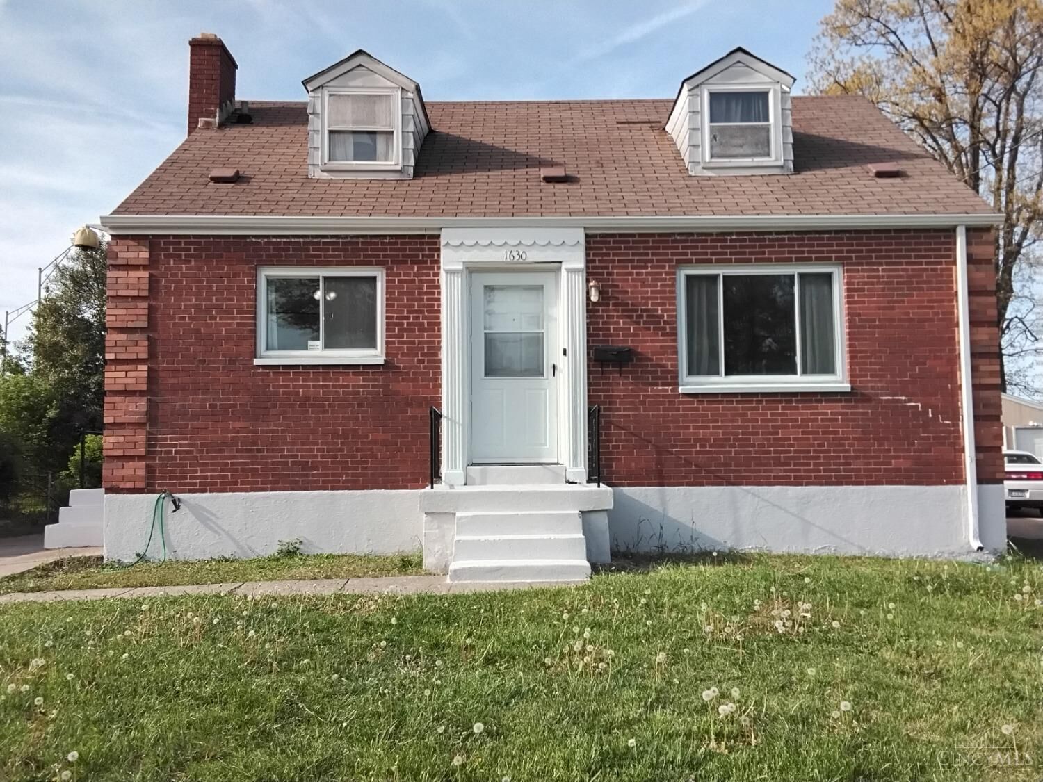 Property Photo:  1630 Joseph Court  OH 45231 