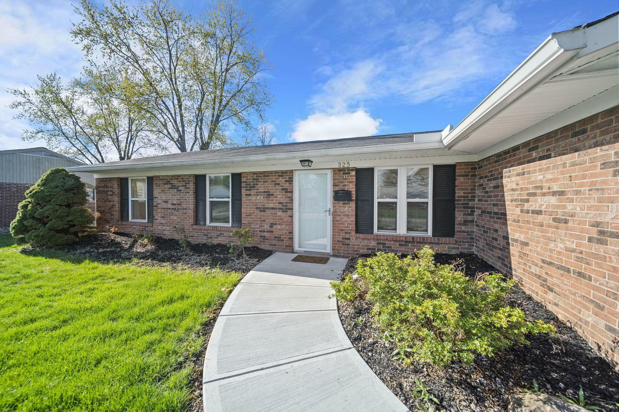 Property Photo: 325 Brisbane Avenue OH 43081