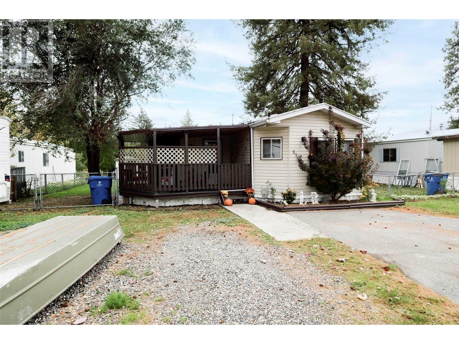 Property Photo: 715 Beaver Lake Road 85 BC V4V 1E6