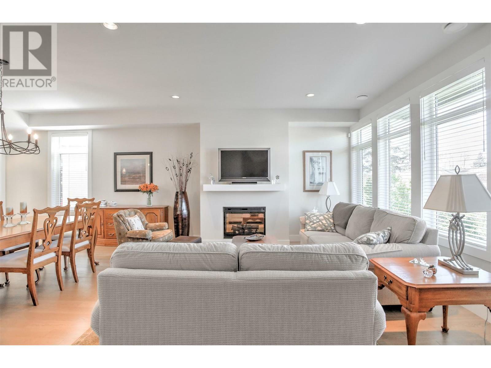 Property Photo: 1102 Cameron Avenue 16 BC V1Y 0B2