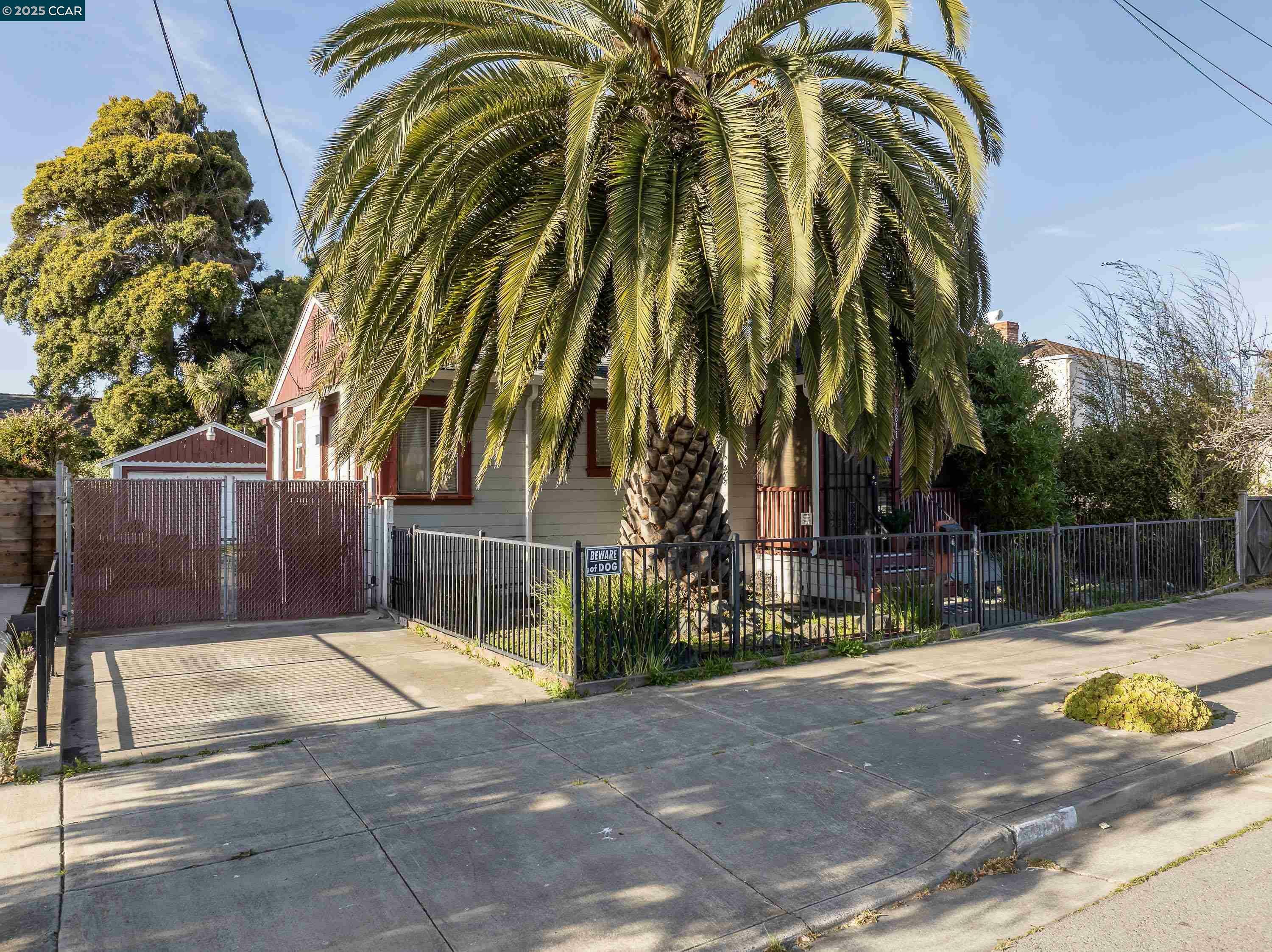 Property Photo: 3811 Clinton Ave CA 94805