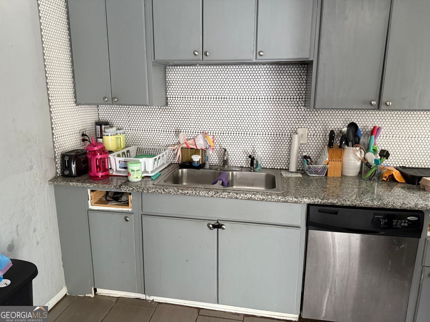 Property Photo: 3231 Abbeywood Drive GA 30034