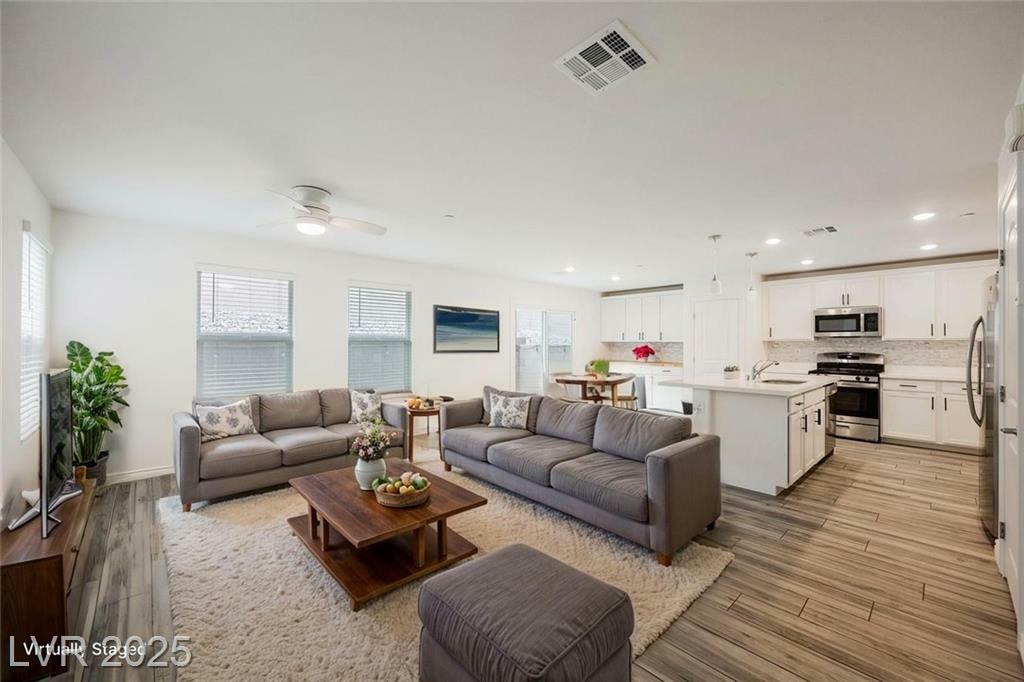 Property Photo: 376 Yellow Finch Lane NV 89012