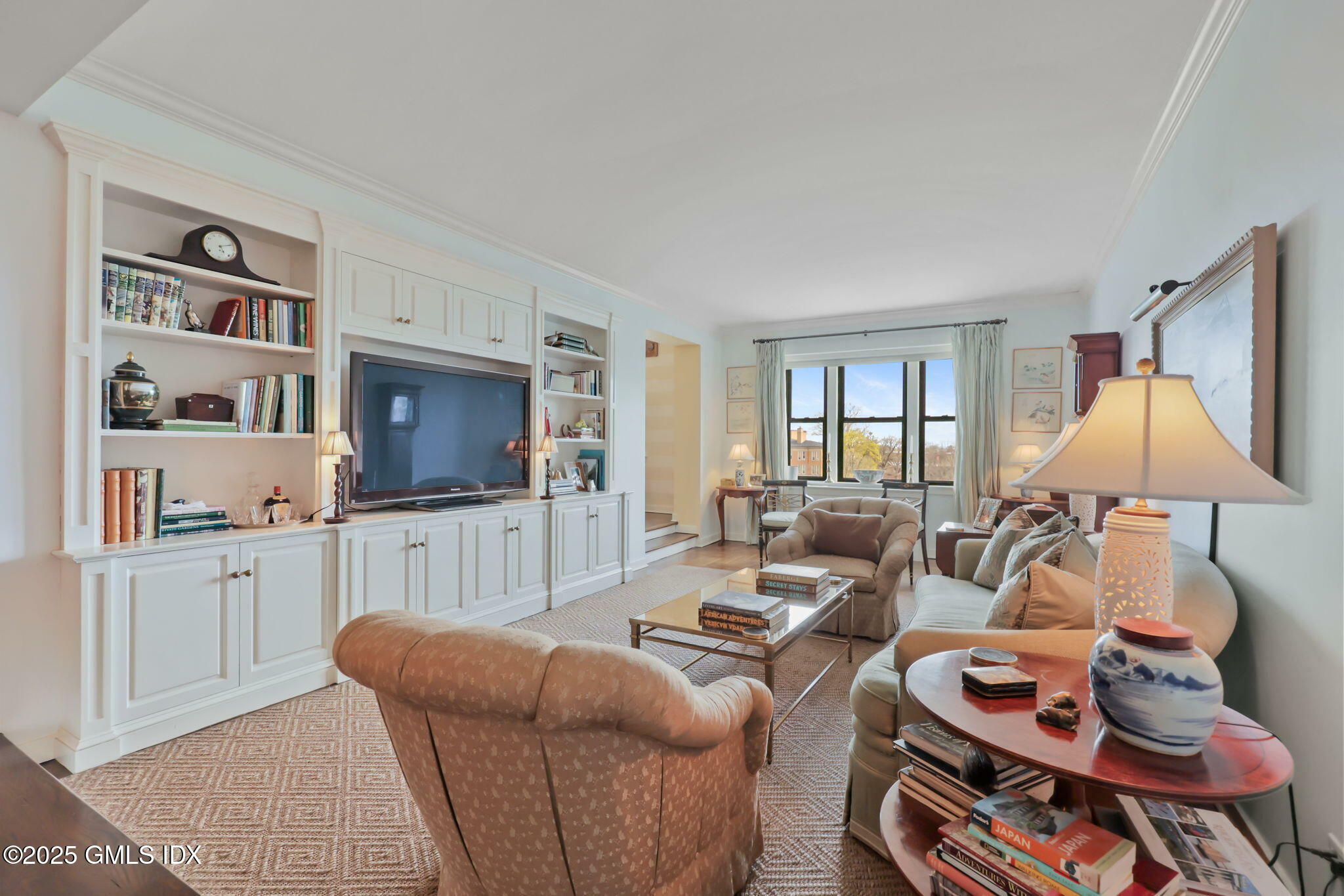 Property Photo: 40 W Elm Street 2K CT 06830